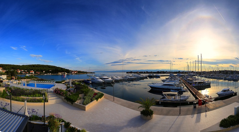 Smaller and quieter Olive Island marina is perfect for family with kids and pets.